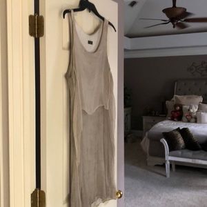 Cute ladies just above the knees dress